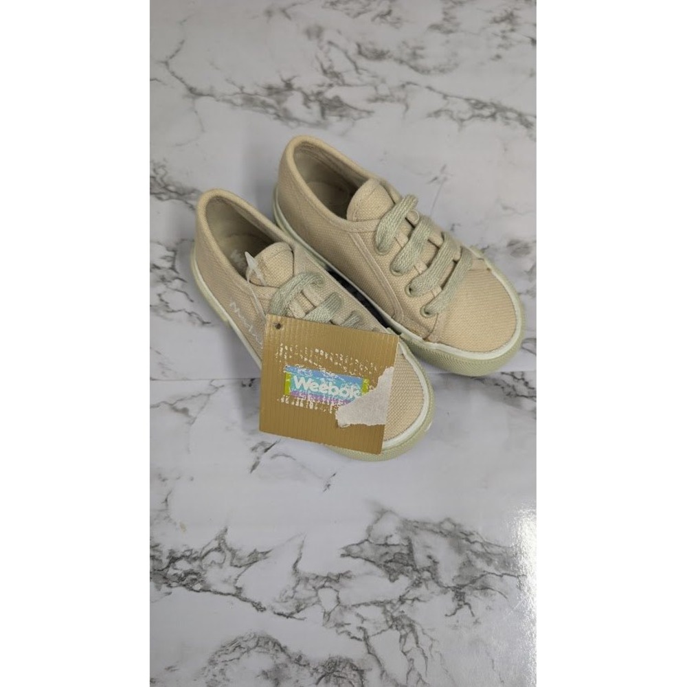 Vintage 1991 Weebok Kids' Beige Canvas Lace Up Casual Shoes - NOS